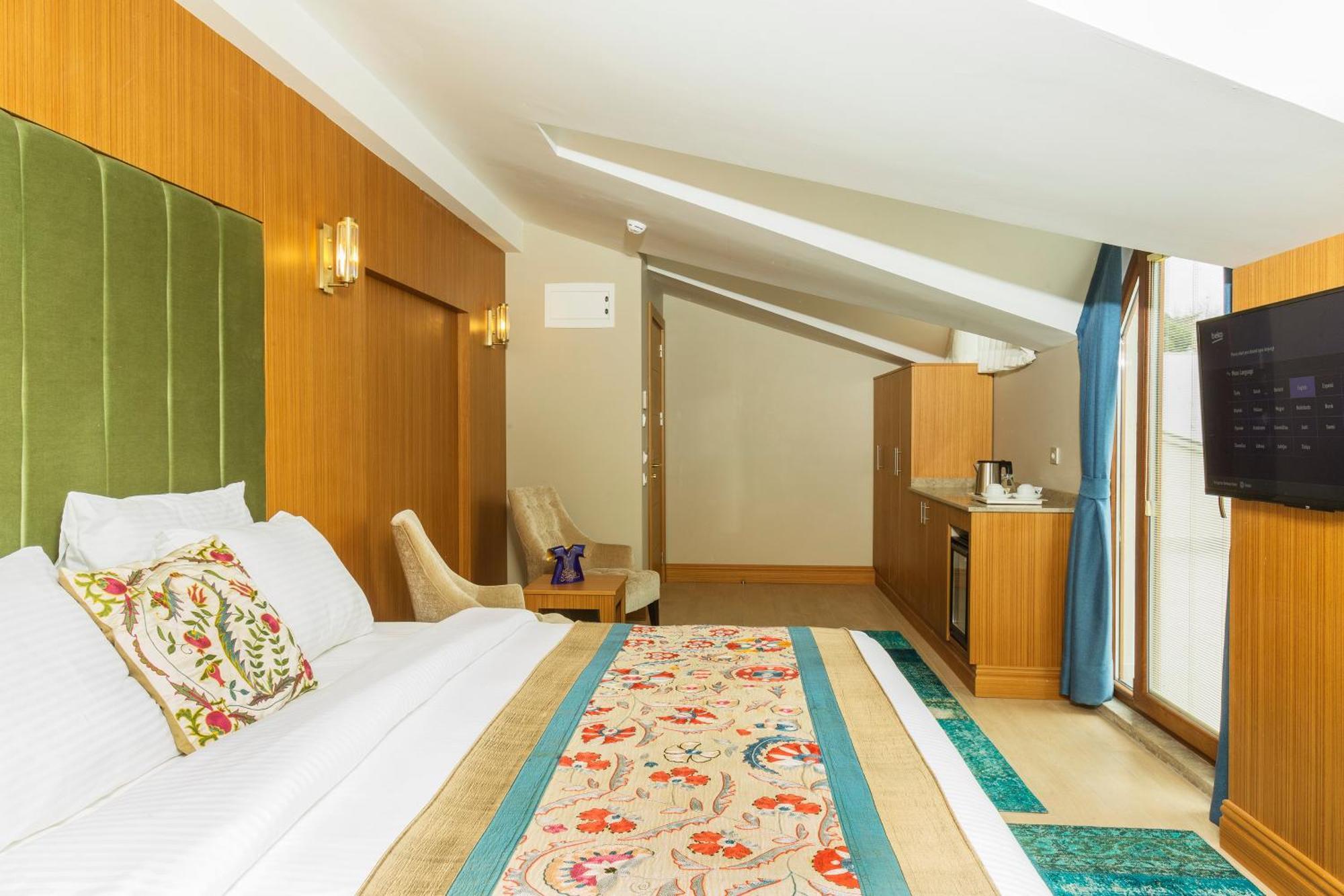 Obelisk Hotel & Suites — Fotos 1